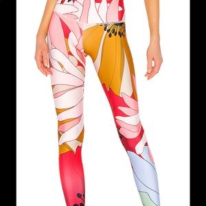 Onzie high rise leggings in flower child